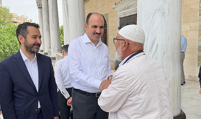 Başkan Altay Hacıveyiszade Camii’nde Vatandaşlarla Buluştu