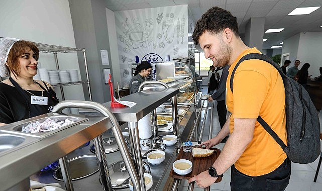 Belediye Lokantası ile öğrencinin yüzü güldü