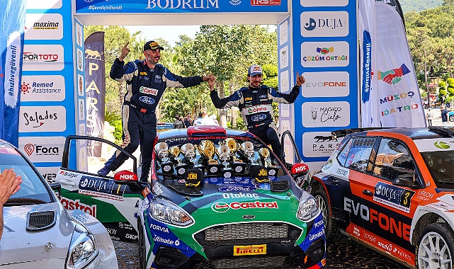 Castrol Ford Team Türkiye, Bodrum Rallisi’nde Zirvede: Ali Türkkan Liderliğe Yükseldi