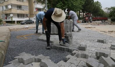 Edremit’te bozuk yollar düzeltiliyor