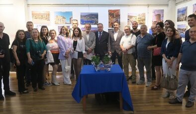 Foça’nın tarihi dokusunun ve doğal güzelliklerinin göz alıcı görüntüleri, İzmir Barosu Fotoğraf Grubu objektiflerinden yansıdı