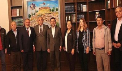 Hacıbektaş Belediye Başkanı Ali Kaim, Nevşehir Belediye Başkanı Rasim Arı’ya hayırlı olsun ziyaretinde bulundu