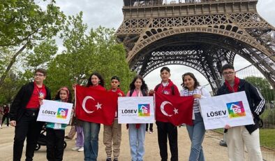 LÖSEV yurtdışı gezilerine devam ediyor. Lösemi ile mücadele eden ve tedavi süresince LÖSEV’den destek alan çocuklar dünyayı geziyor