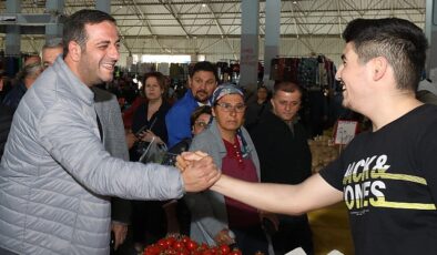 Narlıdere Belediye Başkanlığı görevine seçilen Başkan Erman Uzun, ayağının tozuyla sahaya indi