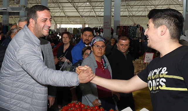 Narlıdere Belediye Başkanlığı görevine seçilen Başkan Erman Uzun, ayağının tozuyla sahaya indi