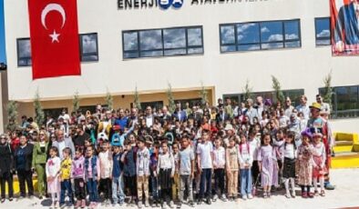 Sabancı Vakfı ve Enerjisa Enerji’nin iş birliğiyle hayata geçen Enerjisa Atatürk İlkokulu Hatay’da açıldı.