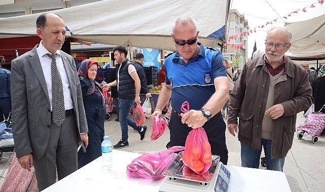 Zabıta ekipleri pazarda denetim yaptı