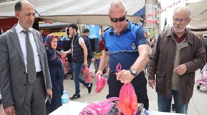 Zabıta ekipleri pazarda denetim yaptı