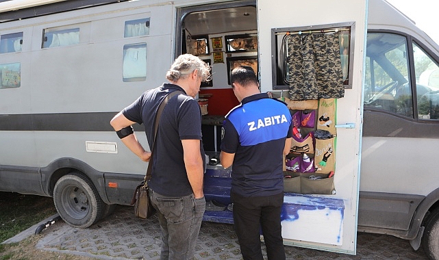 Bayraklı’da karavan işgaline zabıta engeli