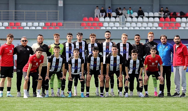 Burhaniye Belediyespor U-18 Takımı, Türkiye Şampiyonası’na son 24 turunda veda etti