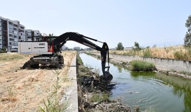 Çiğli’de Detaylı Çevre Temizliği Sürüyor