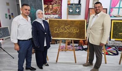 Maneviyat Yüklü Sergi Gölcük Belediyesi Sanat Galerisi’nde Açıldı