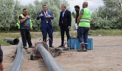 Sivas Belediye Başkanı Dr. Adem Uzun bir yandan tebrik ziyaretlerini kabule devam ederken bir yandan da saha çalışmalarına hız kazandırdı