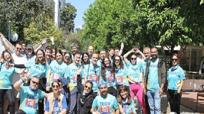 TEGV’in Maraton İzmir’de yürüttüğü kampanyayla 188 çocuk nitelikli eğitim desteğiyle buluştu
