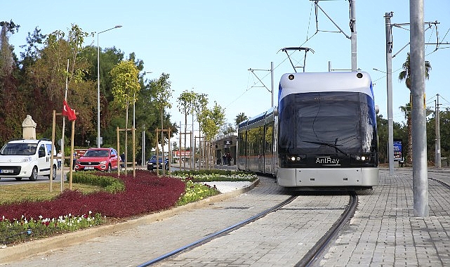 Antalya Büyükşehir’den YKS öğrencilerine ücretsiz ulaşım desteği