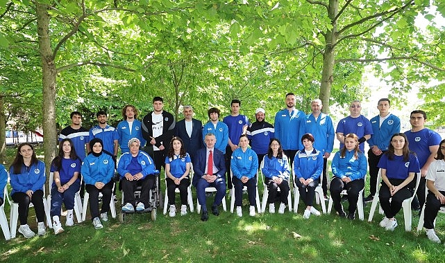 Başkan Büyükakın; Kocaeli’nin gururu Kağıtspor