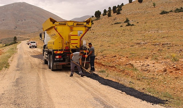 Elmalı Ovacık yoluna bakım onarım yapılıyor