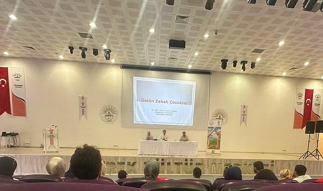 Geleceğin Yıldızlarını Keşfetmek Adına Harran Üniversitesinden Özgün Bir Panel