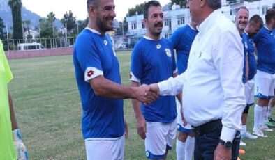 Kemer’de Masterler Futbol Turnuvası