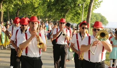 Küçükçekmece Belediyesi ve Seiba Uluslararası Hikâye Anlatıcılığı Merkezi’nin ortaklaşa düzenlediği ‘V. Uluslararası Masalİstanbul’ Festivali, Göl Kenarı Amfi Tiyatro’da başladı