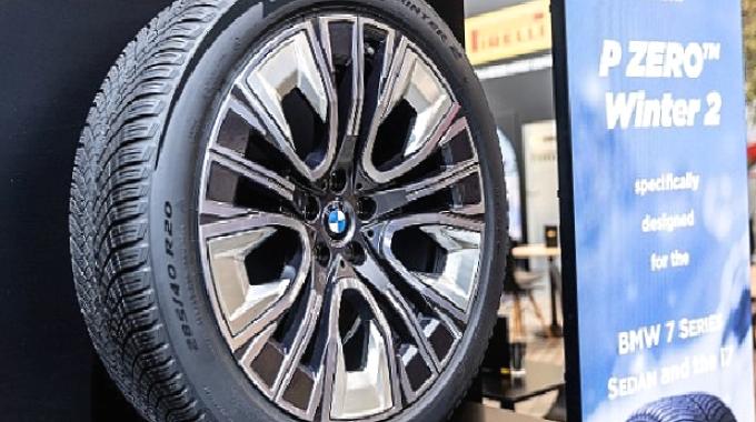 Pirelli BMW 7 Series için özel P Zero Winter 2’in yenilikçi bir versiyonunu tasarladı