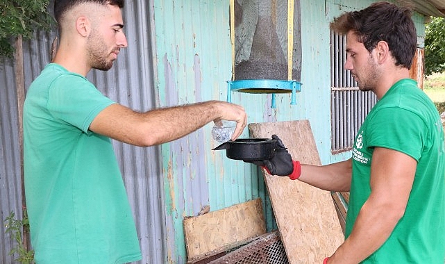 Büyükşehir’in karasinek kapanları çok işe yarıyor